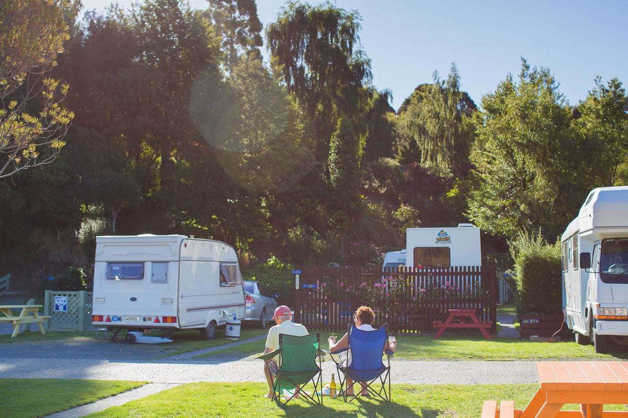 Aaron Lodge Holiday Park Дьюндин Экстерьер фото